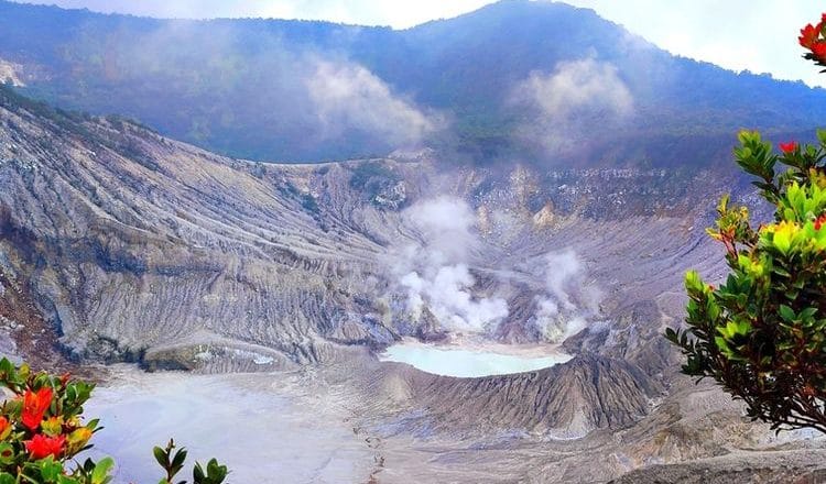 Gunung Tangkuban Parahu Mengalami Perubahan Harga Tiket dan Fasilitas Wisata