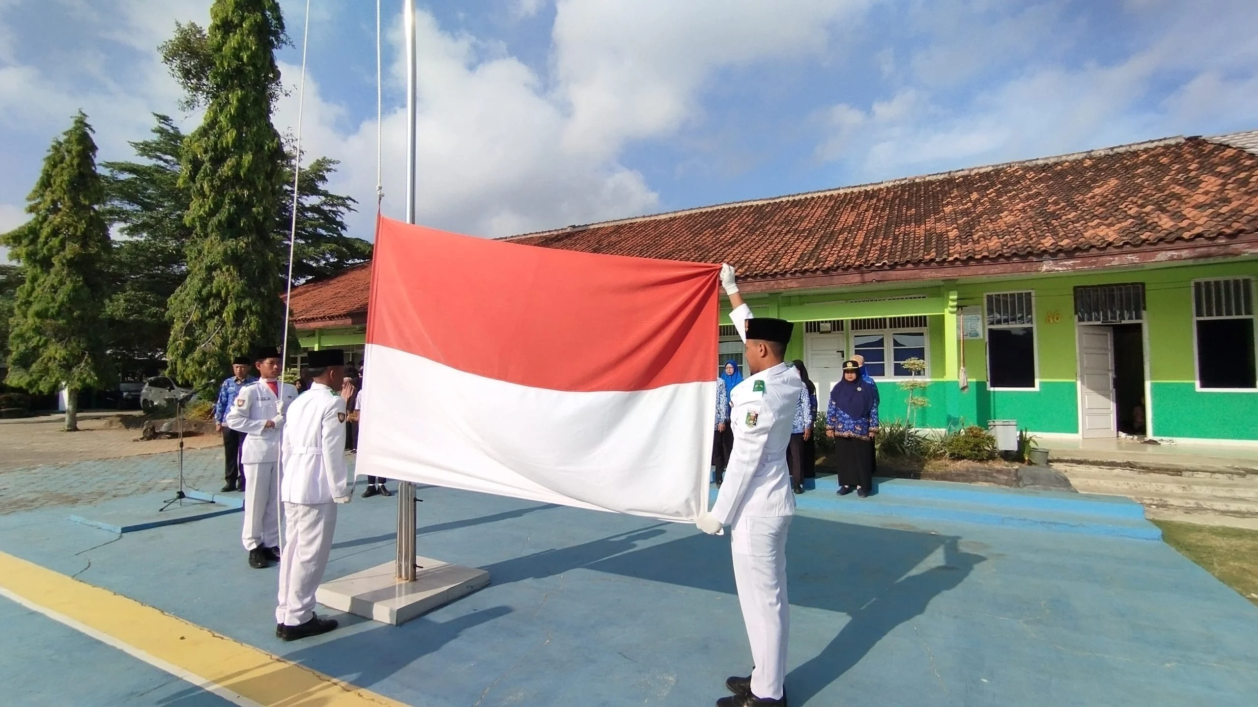 Peringatan Hari Sumpah Pemuda di SMAN 2 Sekampung Membangun Semangat Bersatu untuk Indonesia Maju