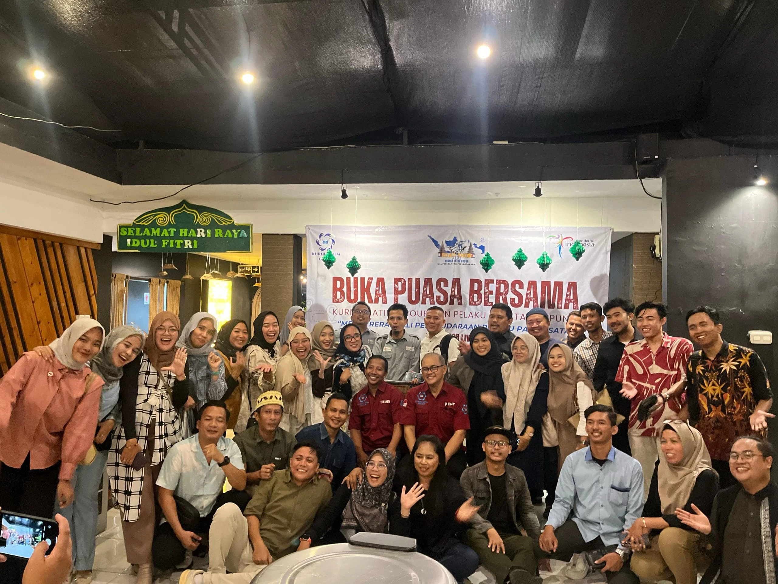 Resto Kurnia Jatim Sukses Gelar Buka Bersama dengan Insan Travel Lampung di Hotel Mor Living Bandar Lampung