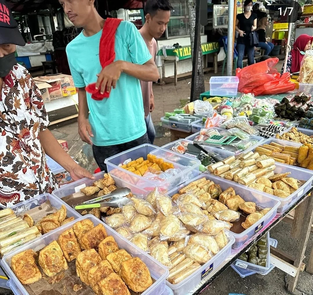 Berburu Takjil di Pasar Tanjung Bintang Lampung Selatan Surga Kuliner Ramadan