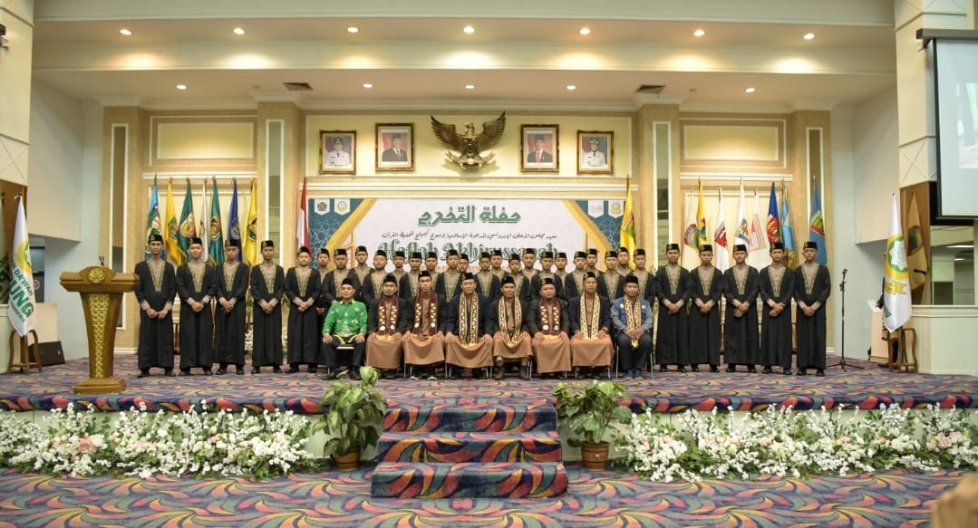 Penuh Haru dan Kebanggaan Haflah Akhirussanah dan Tasyakuran 10 Tahun PPTQ Dewan Da’wah Lampung