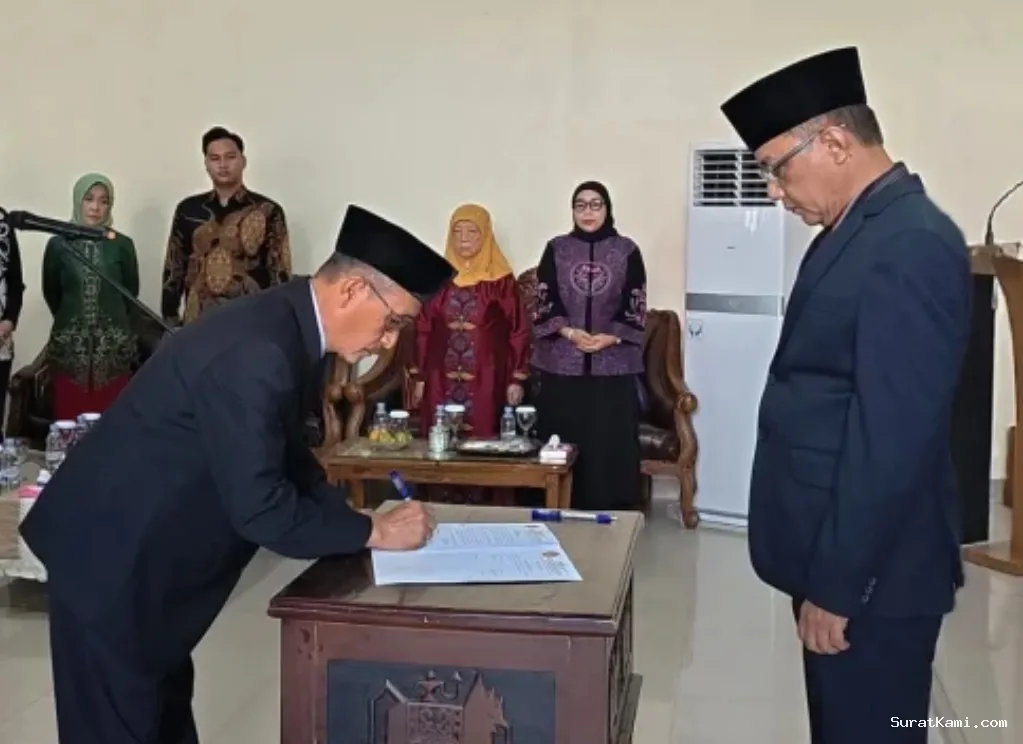 Prof Sarono Resmi Dilantik Jadi Rektor UTB Lampung