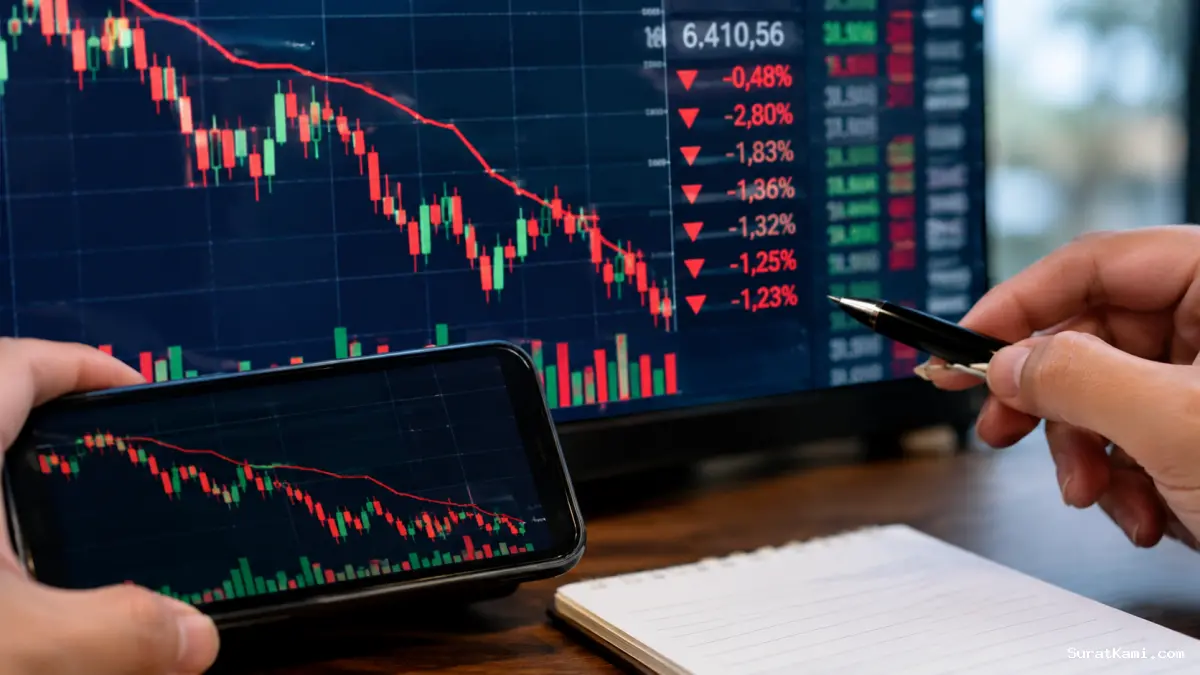 IHSG Dibuka Melemah ke 6.410, Saham EXCL, MBMA, dan HRTA Lesu