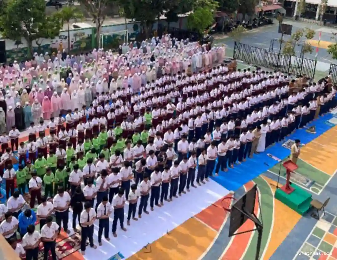 Sholat Istisqo di SMP IT Permata Bunda Alawiyah Diikuti 500 Peserta